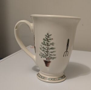 Pfaltzgraff Naturewood Holiday footed mug.